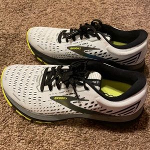 Brooks Ghost 13